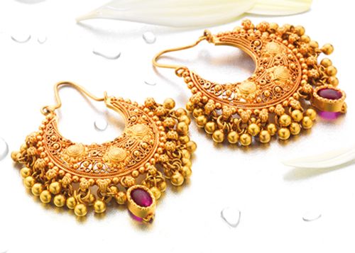 Best Place to Buy Gold Earrings in Delhi – Dhirsons Jewellers